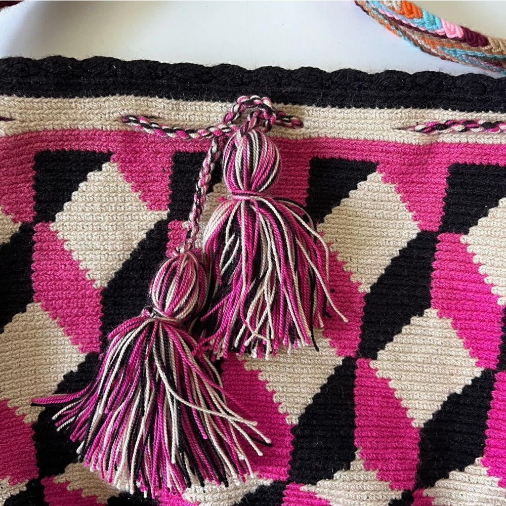 Vintage Woven Bag With Fringe Detail - Picture 5 of 7